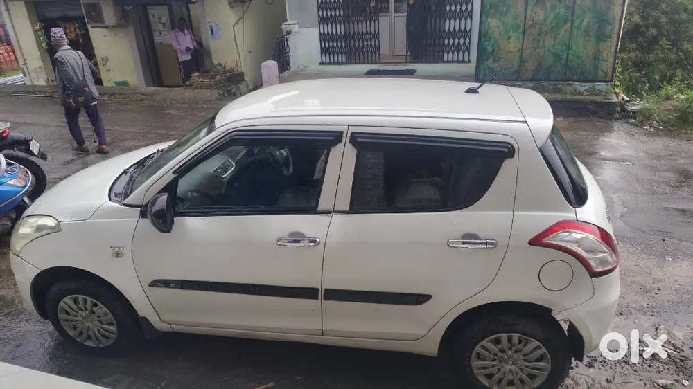 Maruti Suzuki Swift Lxi 2016 Manual Petrol