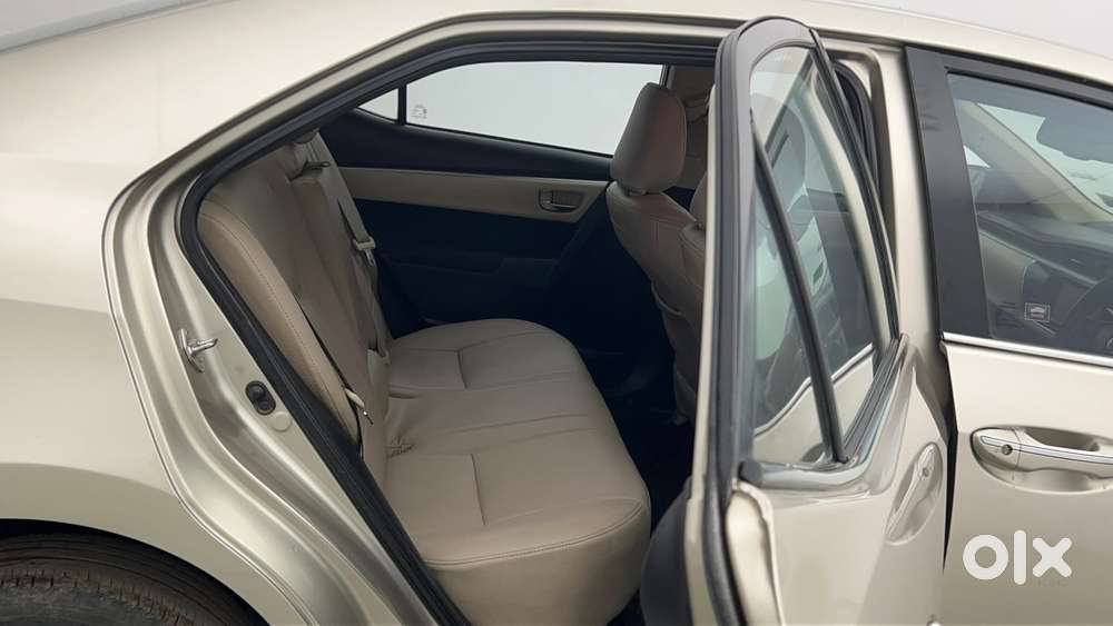 Toyota Corolla Altis 1.8 G, 2015, Petrol
