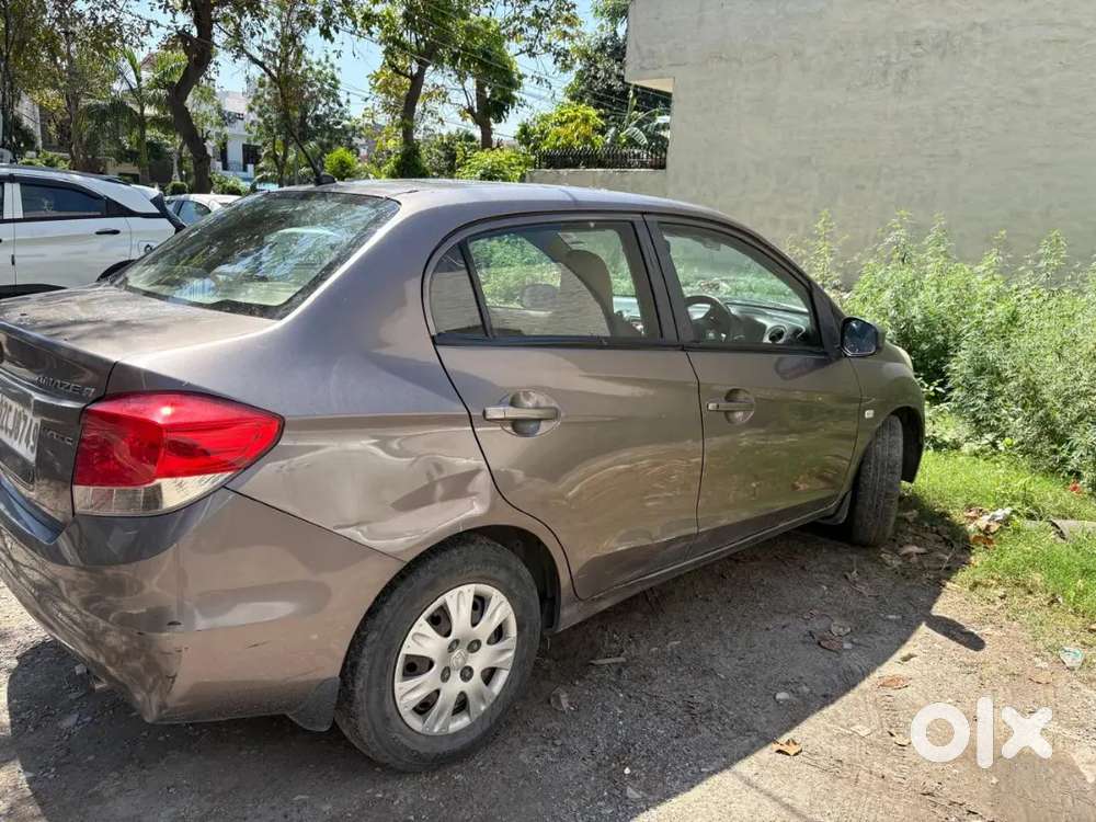 Honda Amaze 2013 Petrol  Single Hand