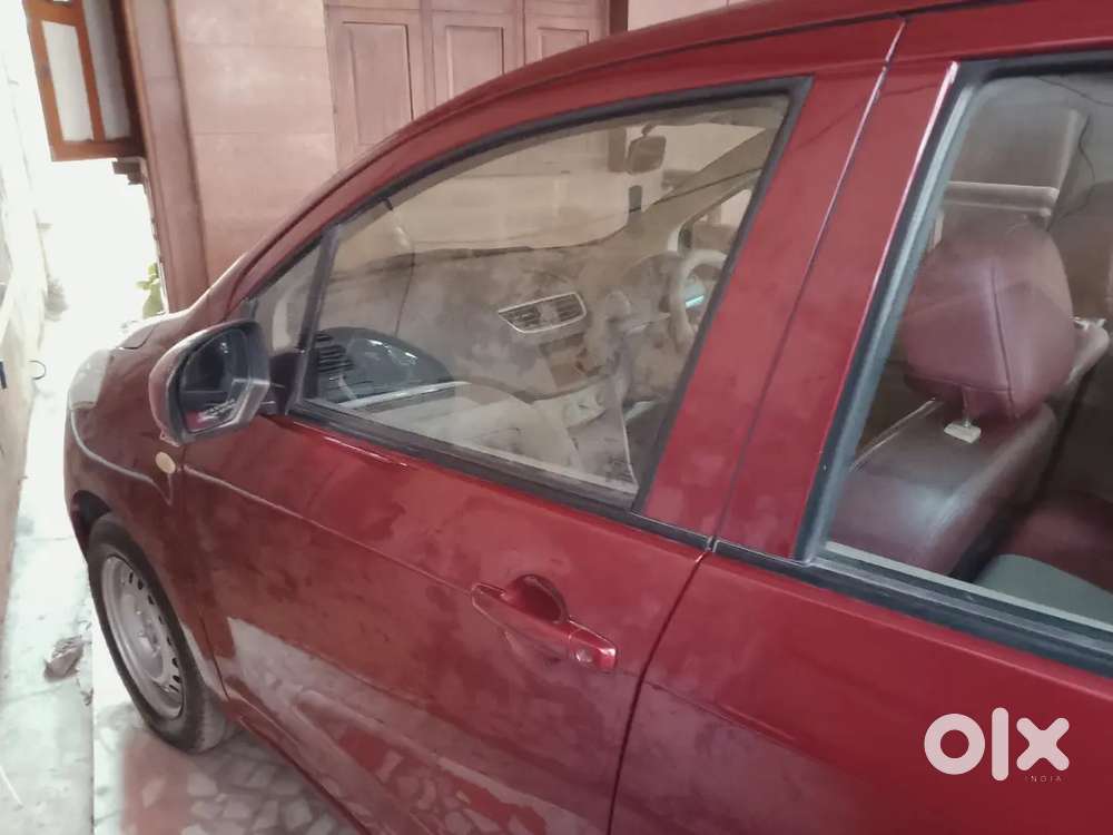 Maruti Suzuki Ertiga Vdi 2013