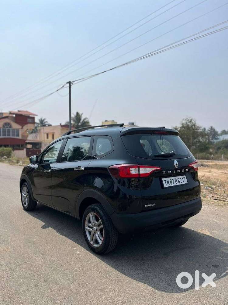 Renault Triber Rxz, 2023, Petrol