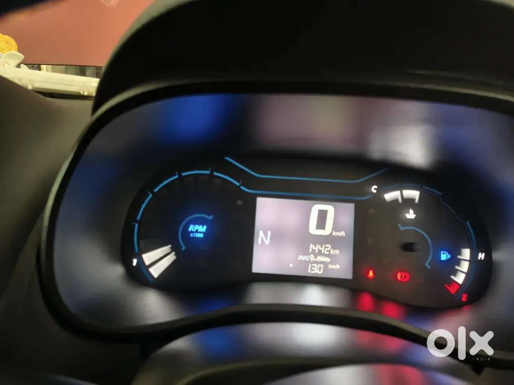 “2022 Kwid Rxt Amt  1440 Km  Single Owner  Like New”