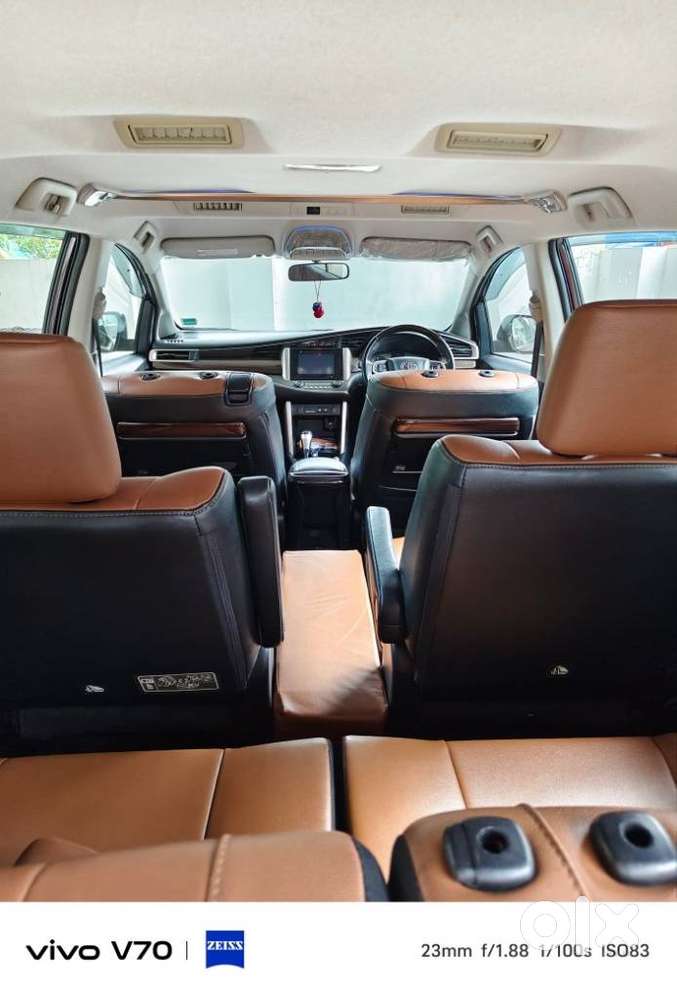 Toyota Innova Crysta 2.8z Automatic, 2016, Diesel
