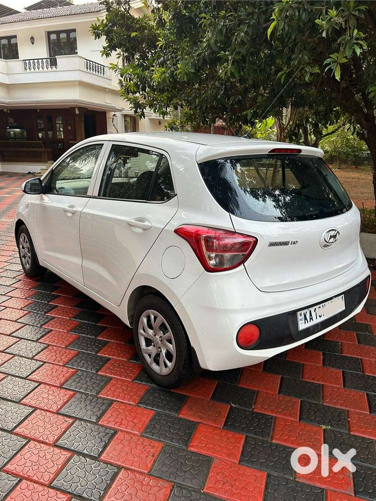 Hyundai Grand I10 Cng/petrol – Excellent Mileage  Well Maintained