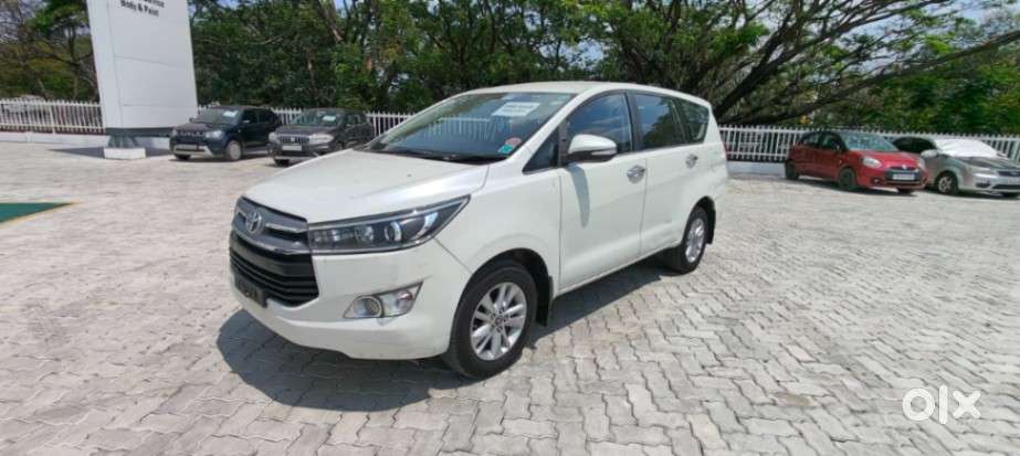 Toyota Innova Crysta 2.4 V, 2017, Diesel