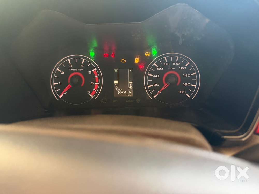 Mahindra Kuv 100 D75 2017