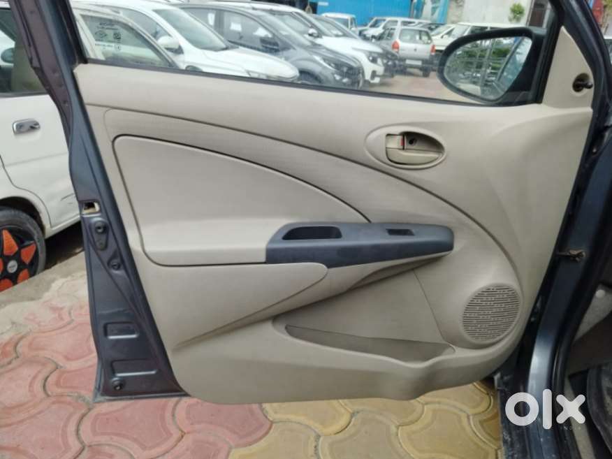Toyota Etios Liva, 2016, Petrol