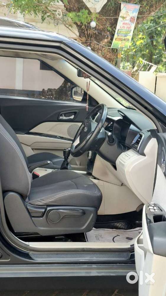 Mahindra Xuv300, 2022, Diesel