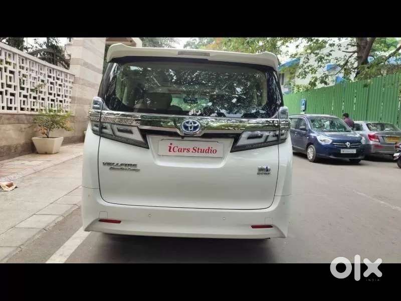 Toyota Vellfire 2.5 Hybrid, 2021, Petrol