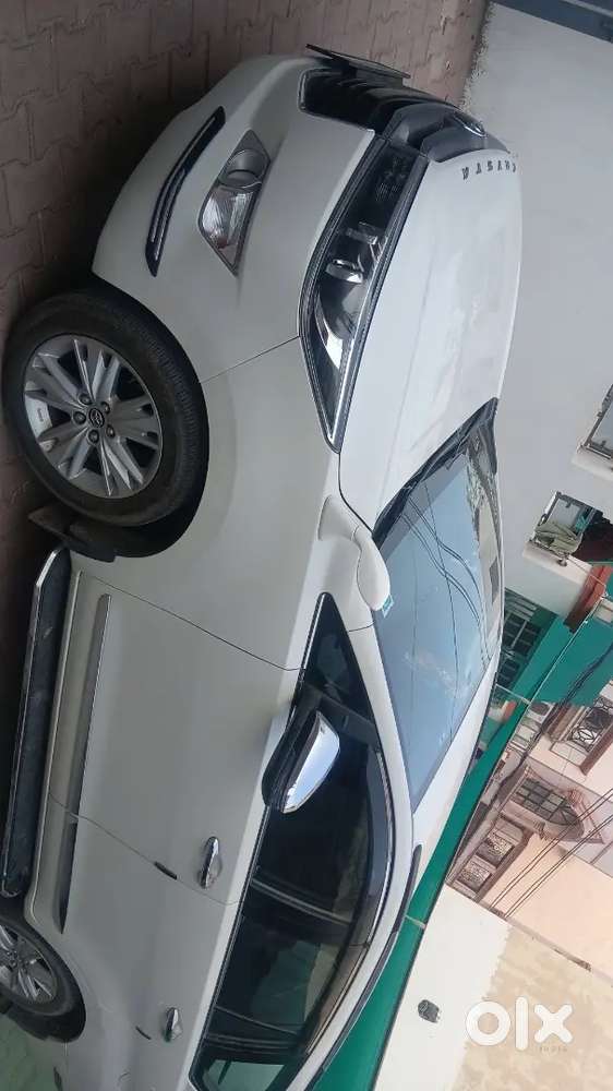 Toyota Innova Crysta 2018