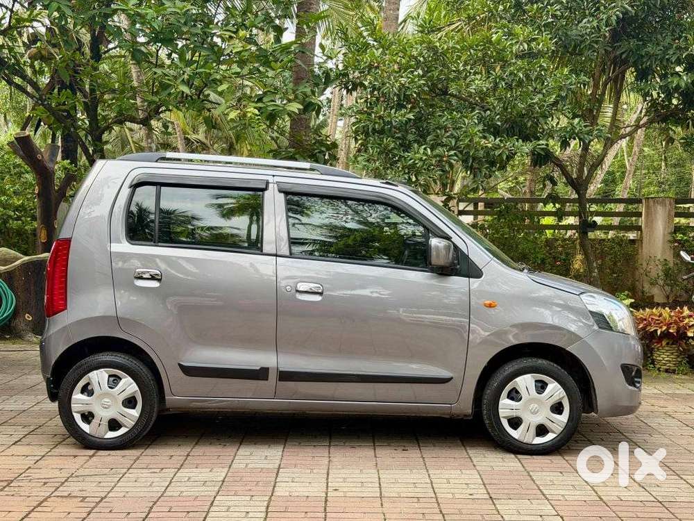 Maruti Suzuki Wagon R 1.0 Vxi Amt, 2017, Petrol