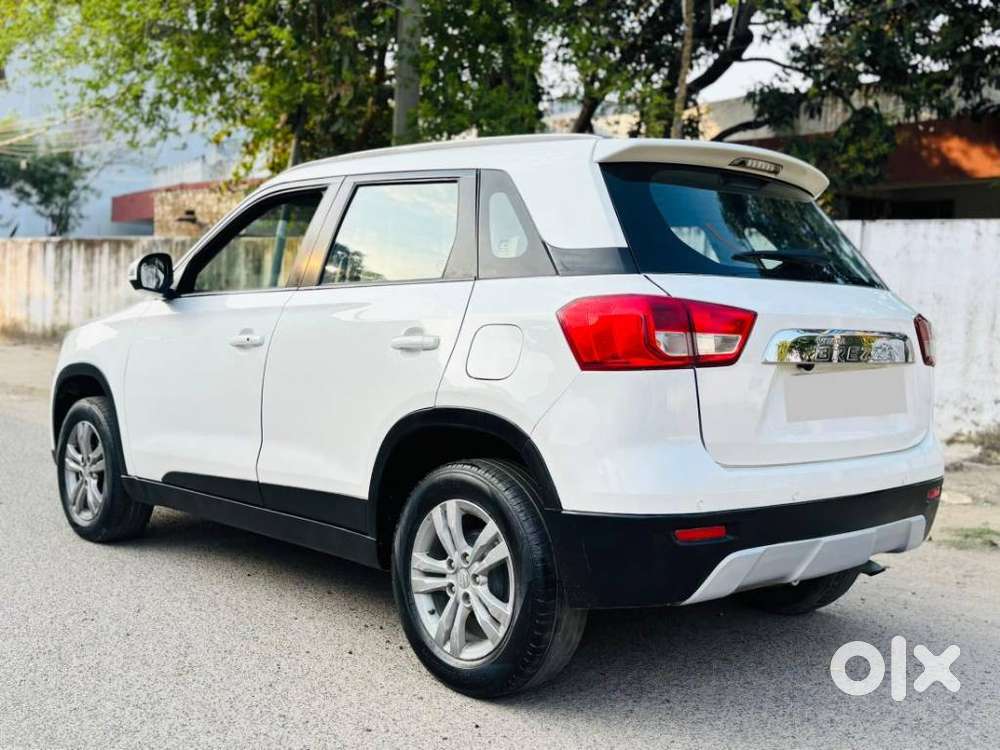 Maruti Suzuki Brezza 1.5 Zxi At Smart Hybrid Dual Tone, 2018, Diesel