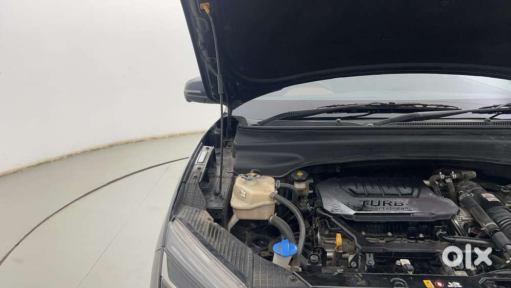 Hyundai Alcazar 1.5 Tdct Signature (o) 7s Petrol, 2023, Petrol