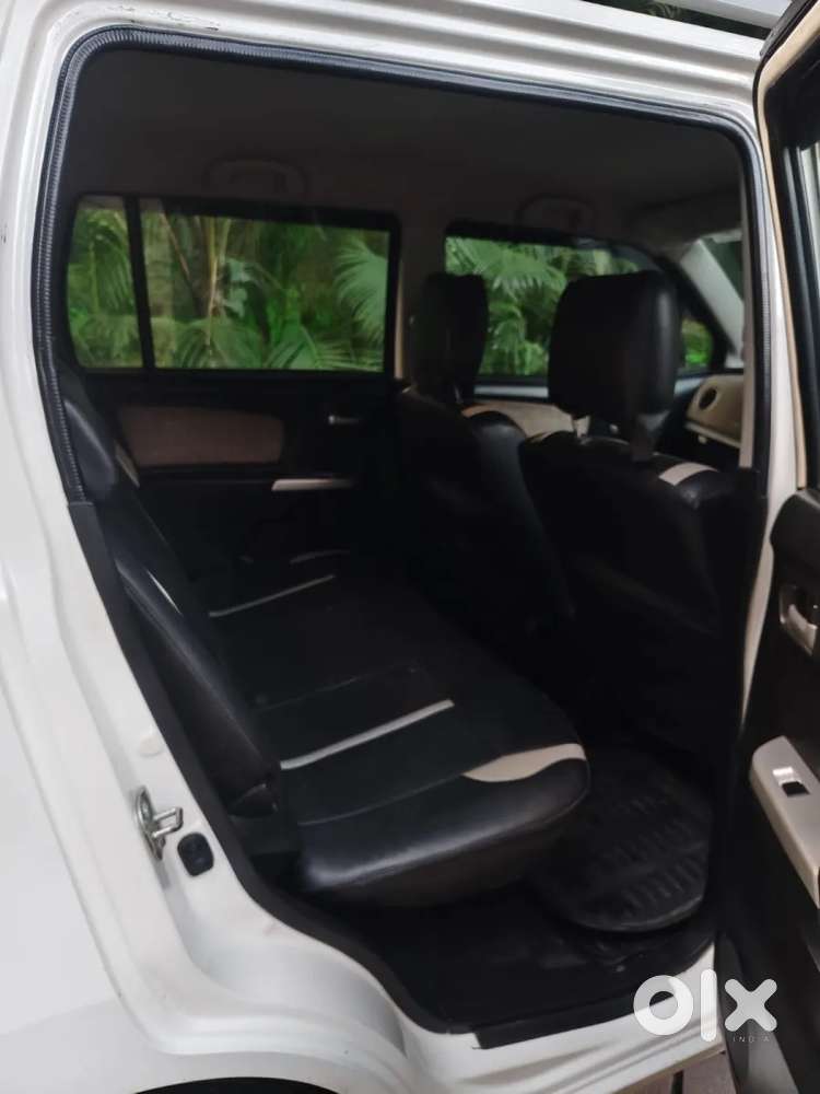 Maruti Suzuki Wagon R 1.0 Vxi Amt, 2017, Petrol