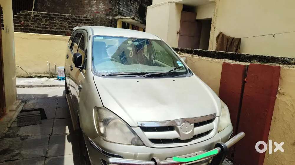 Toyota Innova 2006 Diesel 250000 Km Driven