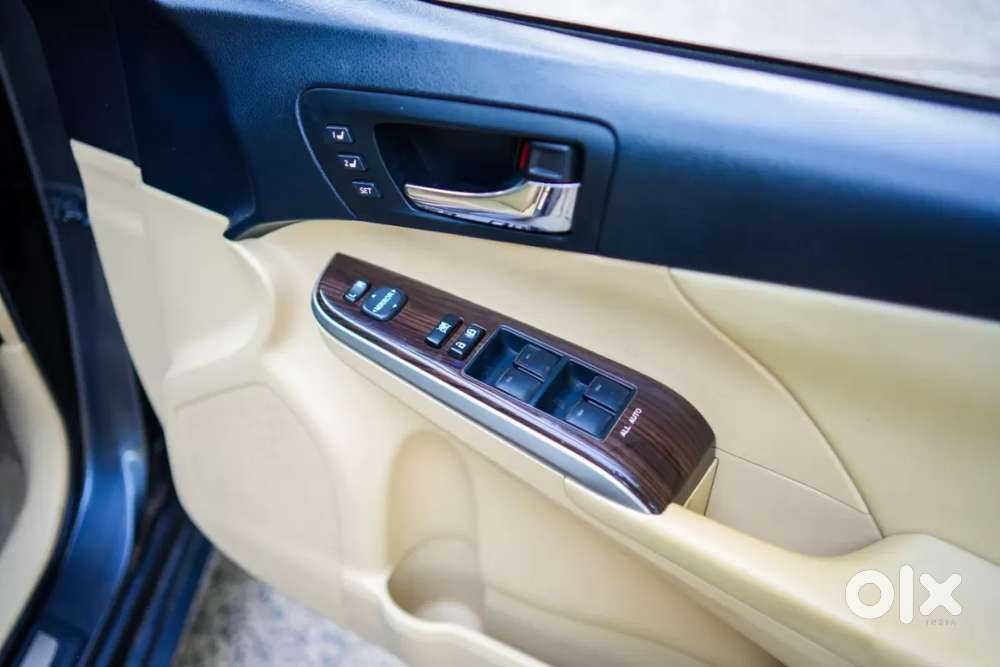 Toyota Camry Hybrid, 2017, Petrol