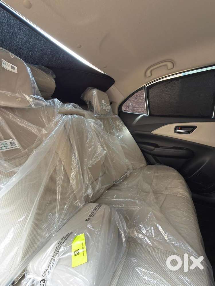 Maruti Suzuki Dzire 2026 Petrol 2100 Km Driven