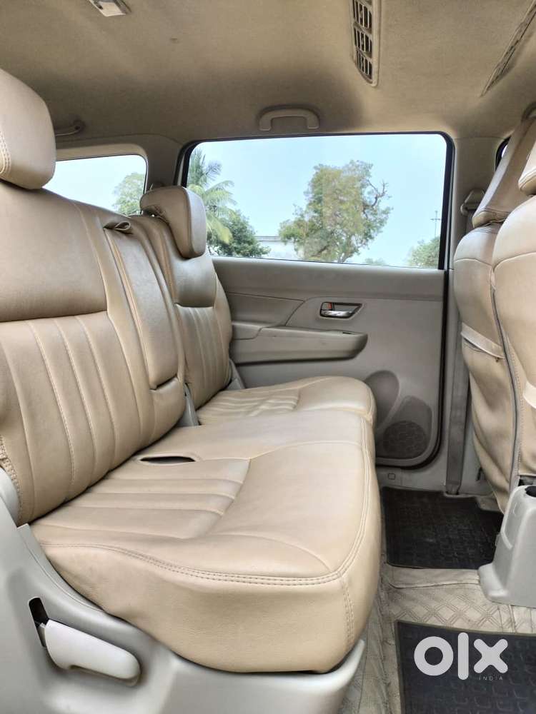 Maruti Suzuki Ertiga 2022-2023 Vxi Cng, 2023, Cng & Hybrids