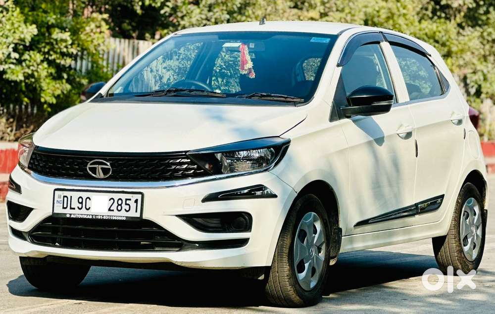 Tata Tiago 1.2 Revotron Xt (o), 2023, Petrol