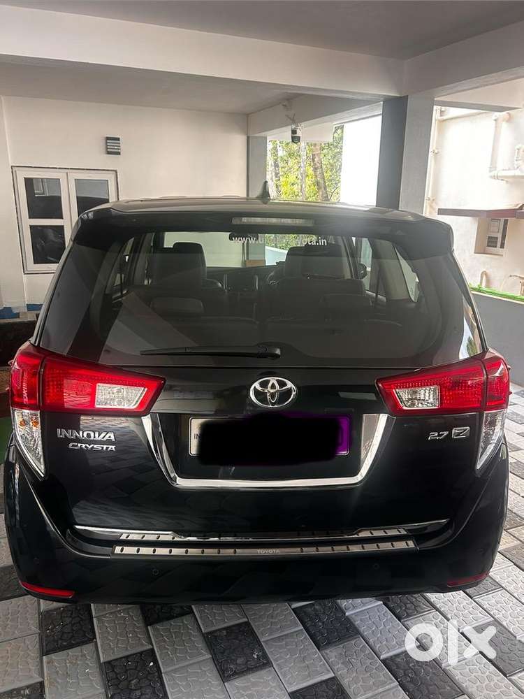 Toyota Innova Crysta 2022 Petrol 30500 Km Driven