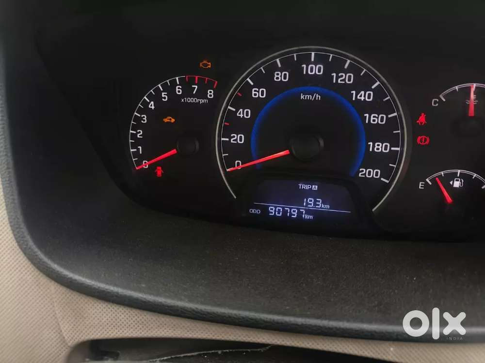 Hyundai Grand I10 Prime 2015 White Colour Petrol 90000 Km Driven