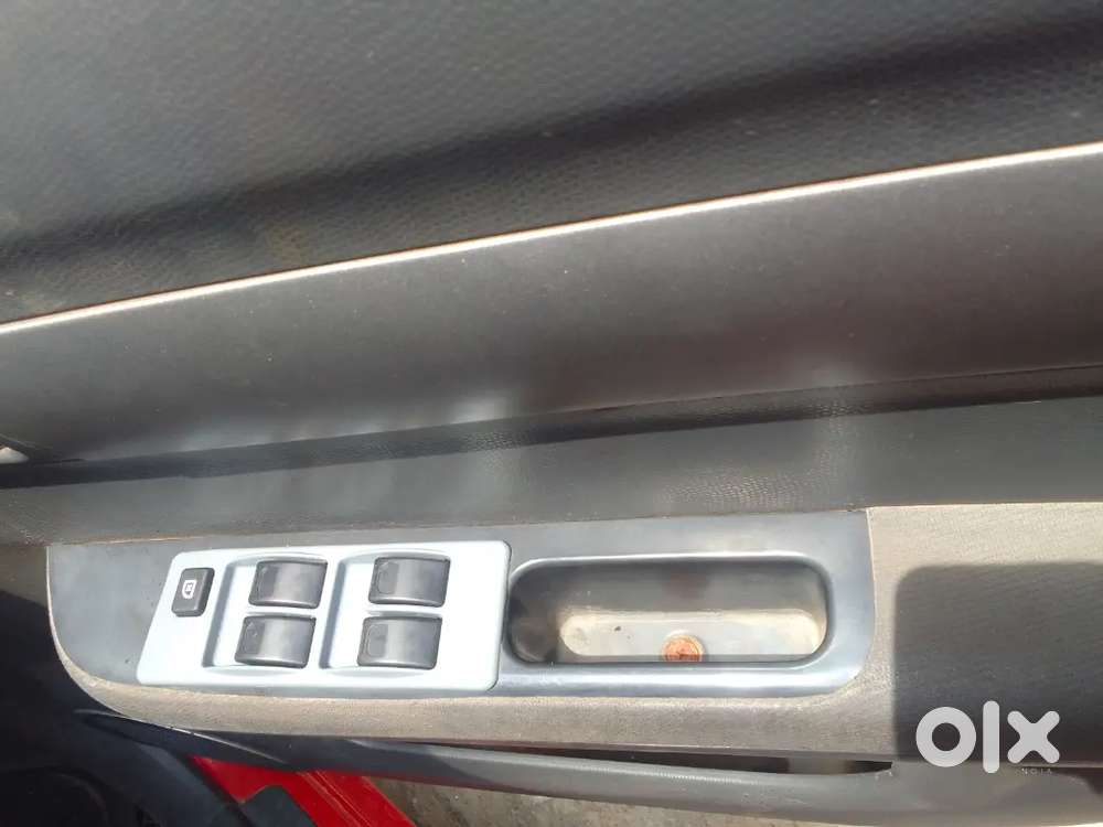 Maruti Suzuki Swift 2006 Petrol 78547 Km Driven