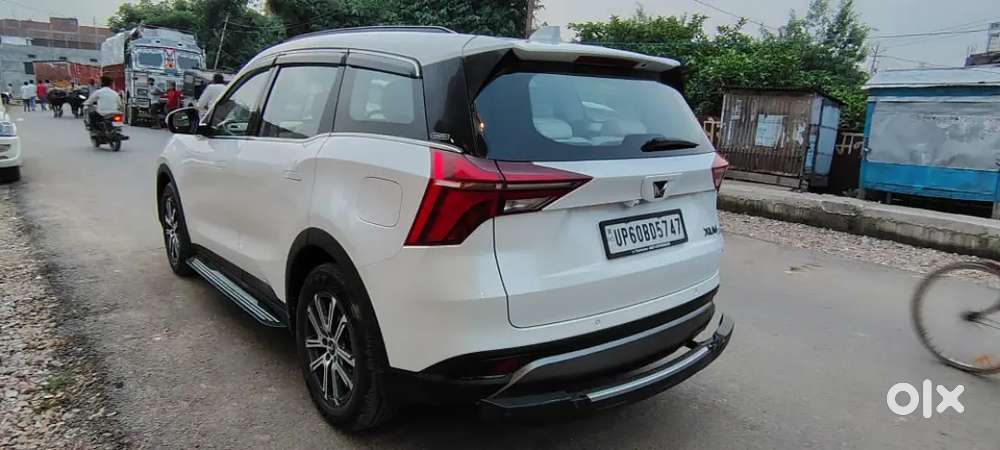 Mahindra Xuv700 2024 Petrol Well Maintained