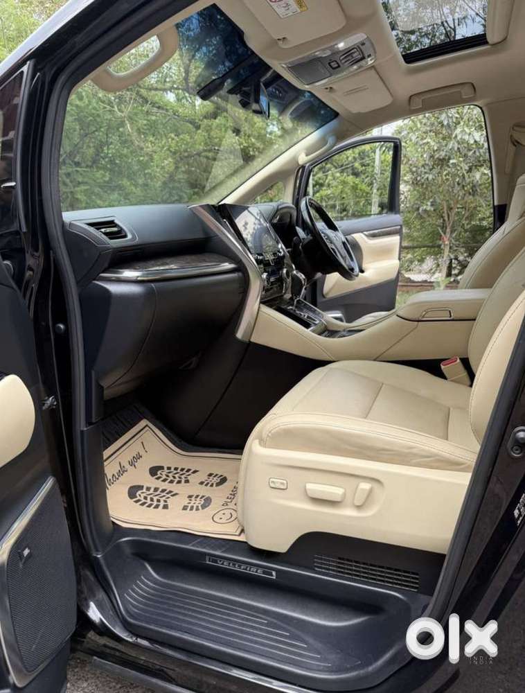 Toyota Vellfire Vip – Executive Lounge, 2023, Petrol