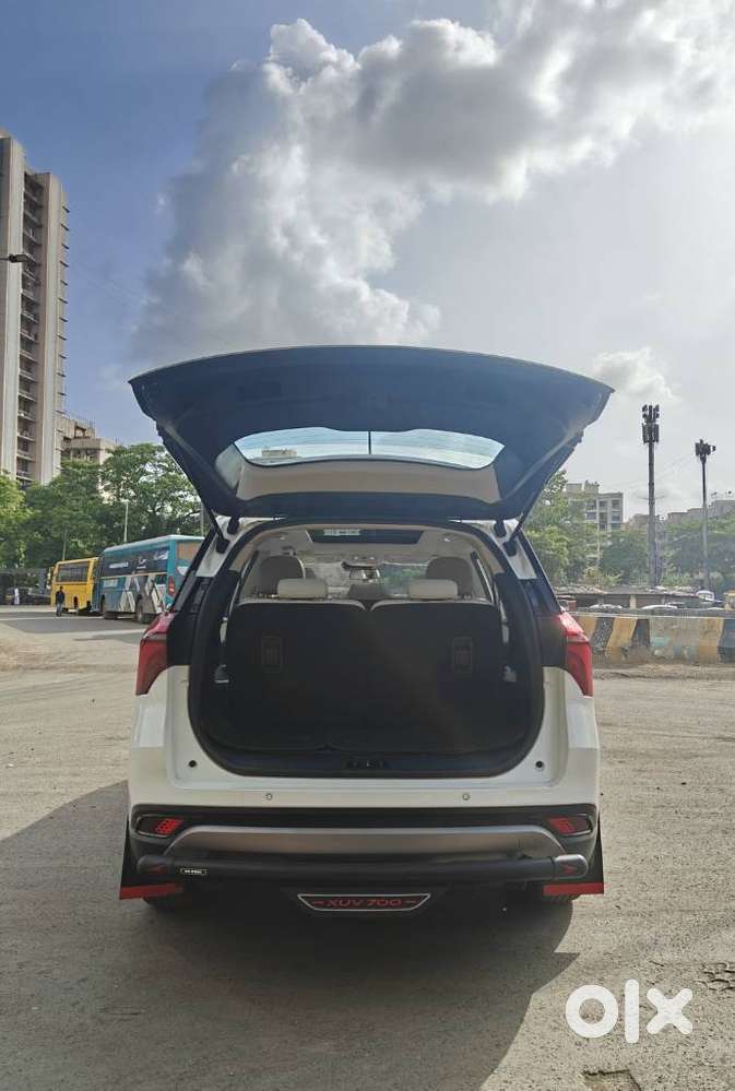 Mahindra Xuv700 2.0 Ax 7 Petrol At Str, 2025, Petrol