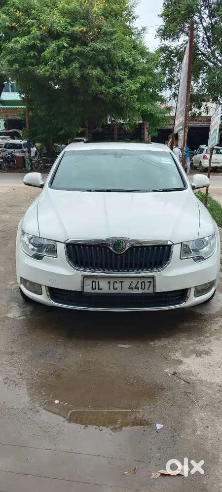 Skoda Superb 2012 Automatic