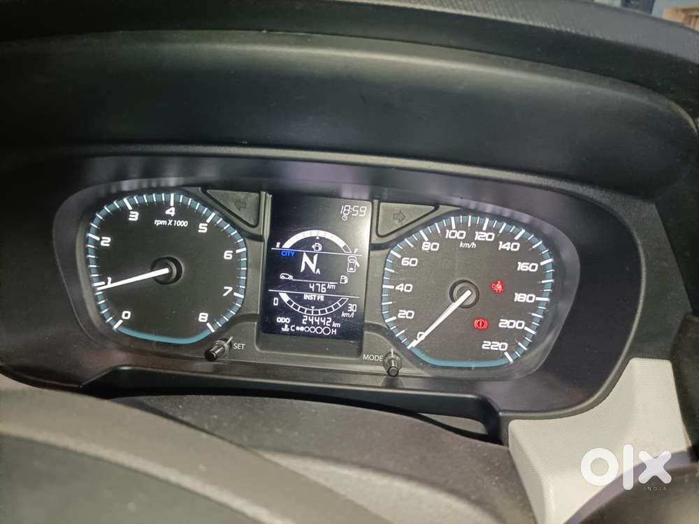 Tata Punch 1.2 Revotron Accomplished Camo Amt, 2021, Petrol