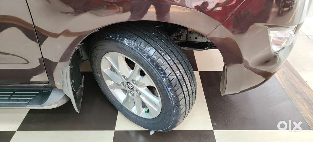 Toyota Innova Crysta 2.4 V 7 Str, 2017, Diesel