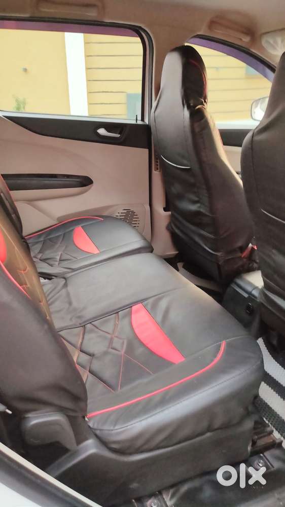 Renault Triber Rxz, 2022, Petrol