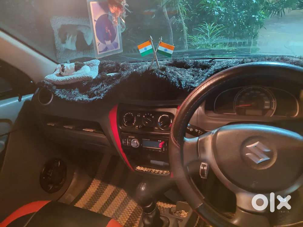 Just Like New Interior Looks Superb.. Mileage = 20+