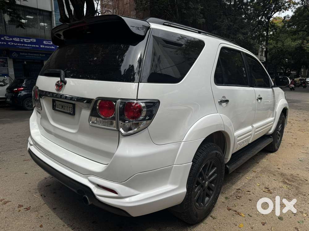 Toyota Fortuner 4x2 MT TRD Sportivo, 2015, Diesel