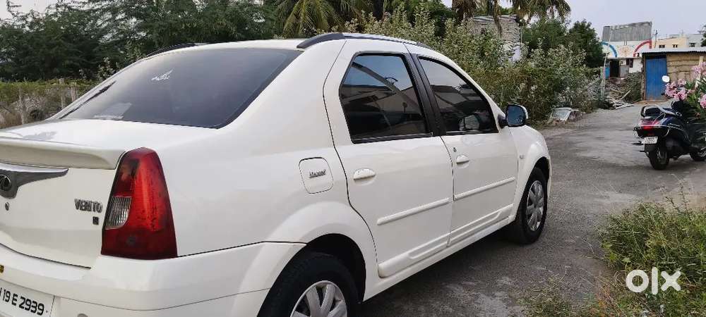 Mahindra Verito D6 2011