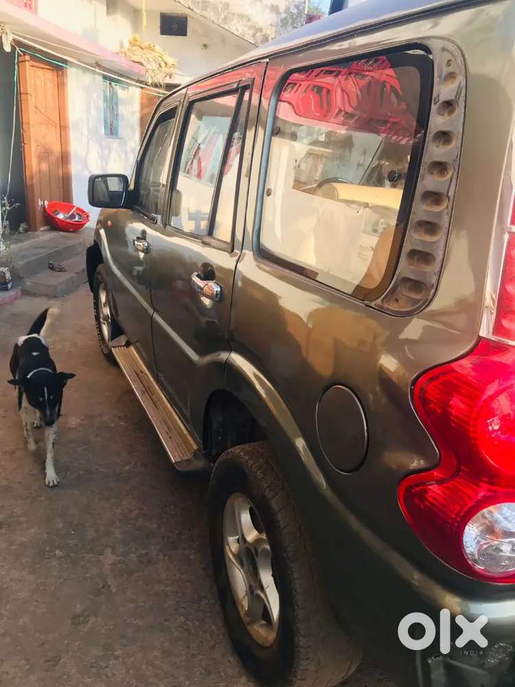 Mahindra Scorpio Classic 2011