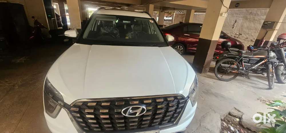 Hyundai Alcazar 2024 Diesel 24000 Km Driven