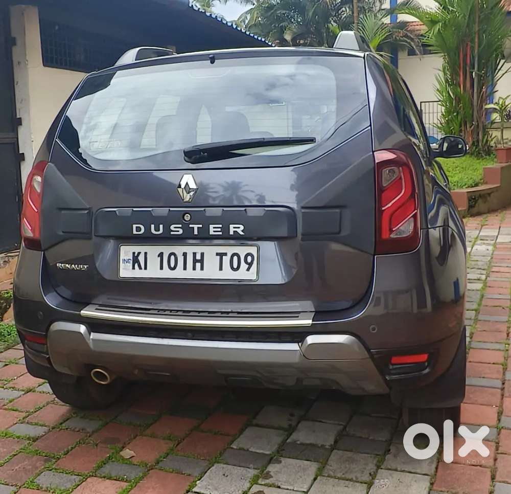 Renault Duster Rxz Petrol 1.5 Single Ownership Vehicle
