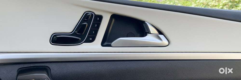 Mahindra Xuv700 2.2 Ax 7 Diesel At Str Awd, 2024, Diesel