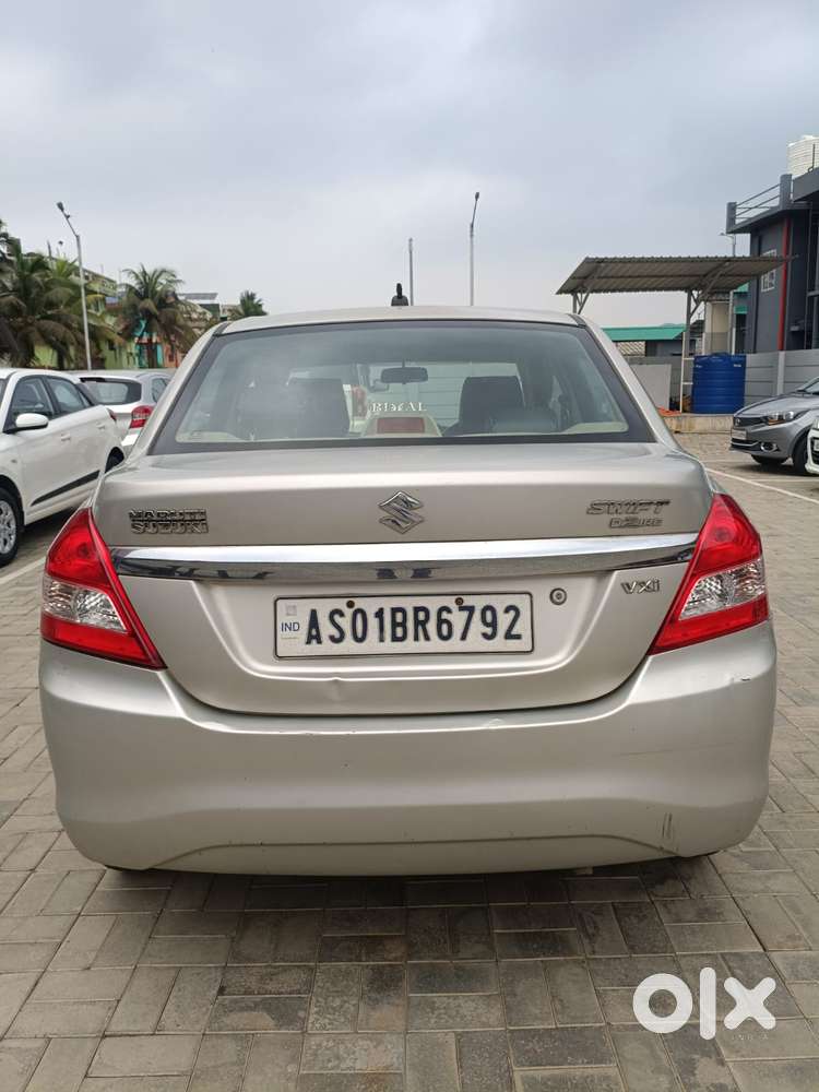 Maruti Suzuki Swift Dzire 1.2 Vxi Bsiv, 2015, Petrol