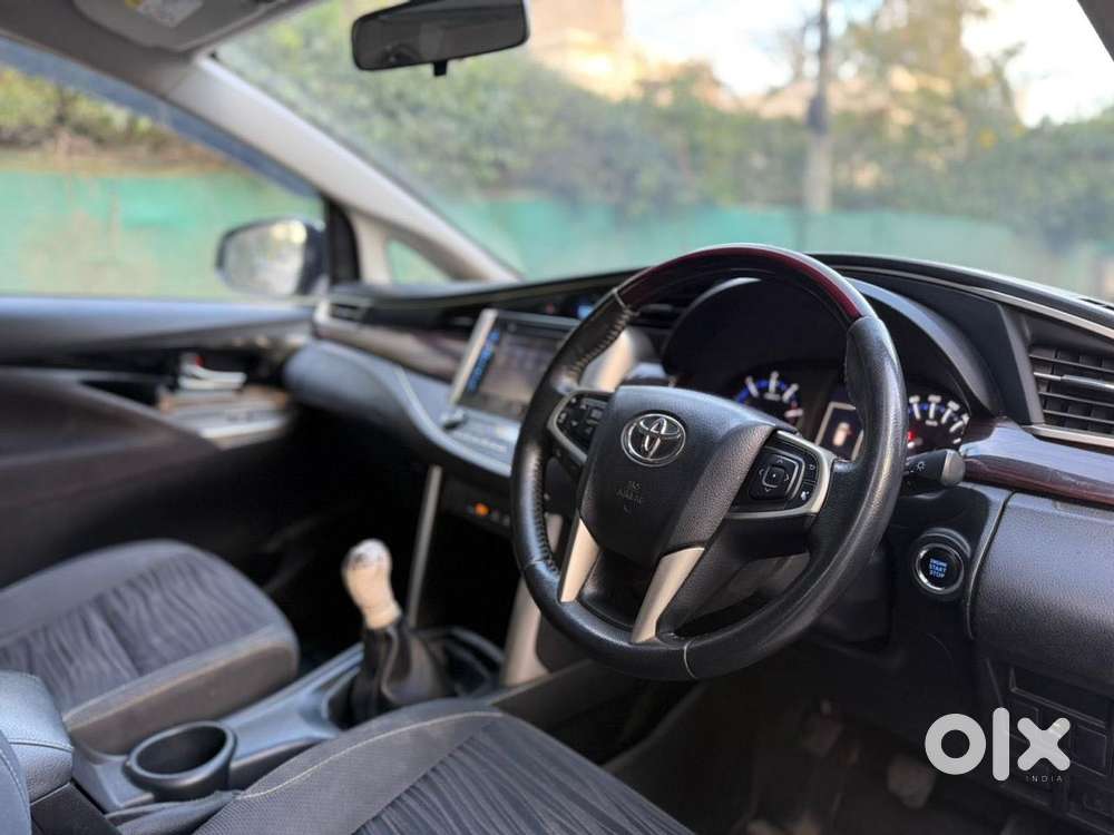 Toyota Innova Crysta 2.7 Vx Mt, 2018, Diesel