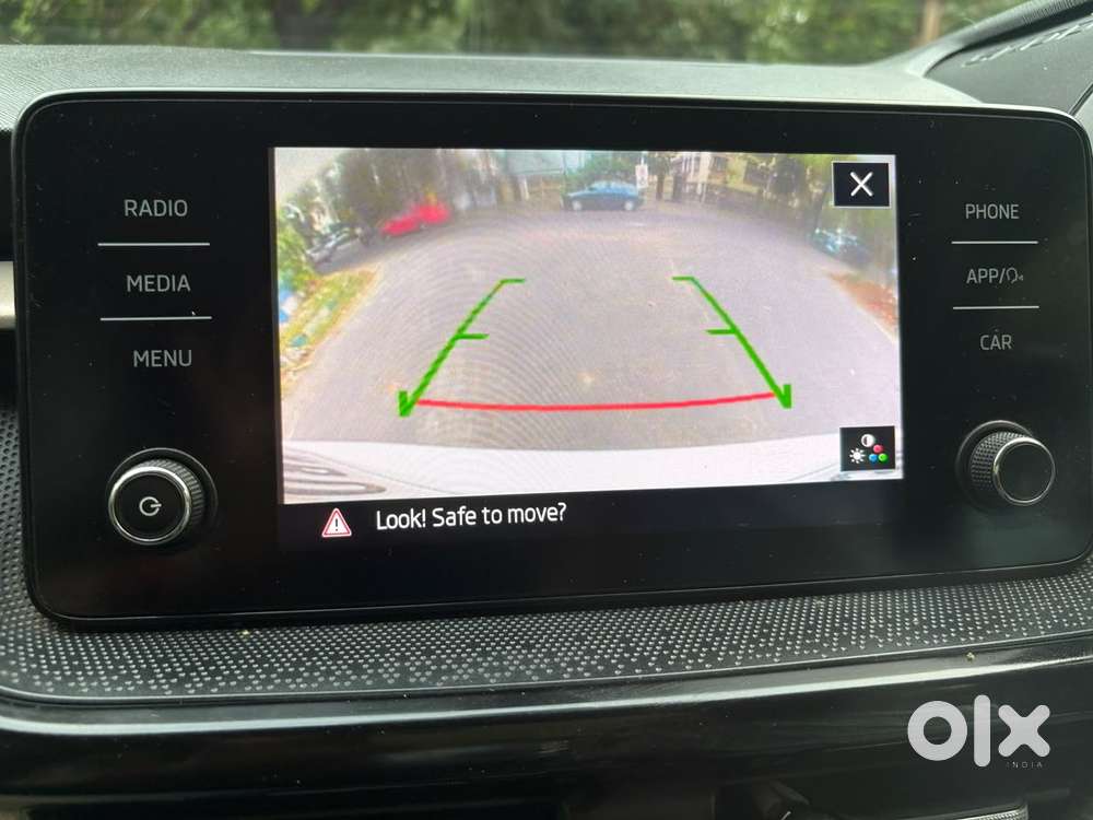Skoda Slavia 1.0 Ambition Tsi, 2023, Petrol