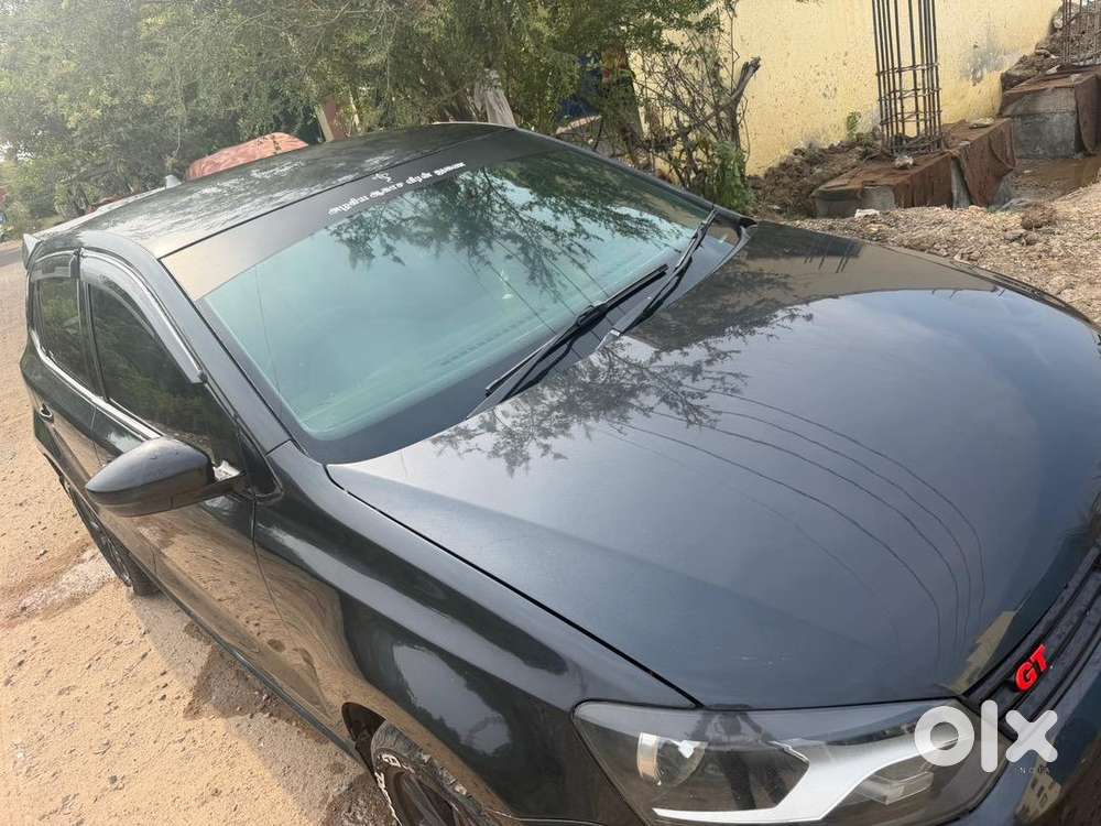 Volkswagen Polo 2015 Petrol 77000 Km Driven