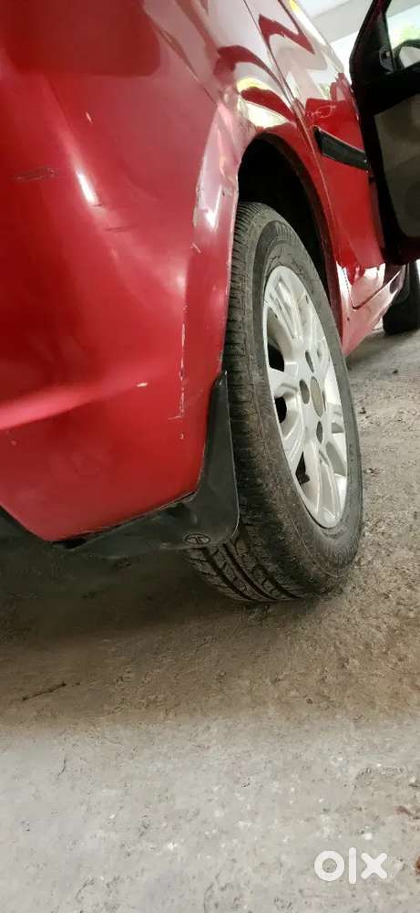 Tata Tiago, Petrol Top Model, Mannual 2017,  Milage About 20 Kmpl