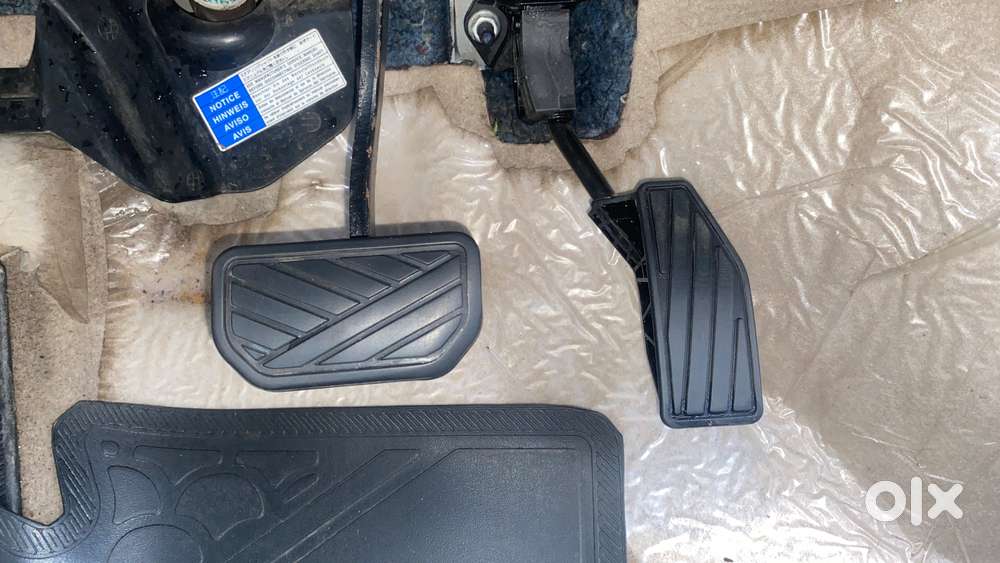 Maruti Suzuki Swift Dzire Amt Zxi, 2018, Petrol