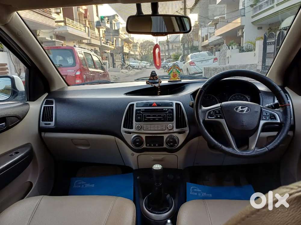 I20 Sports
1st Owner
Petrol
2012 Model
Totally Original
A1 Condition