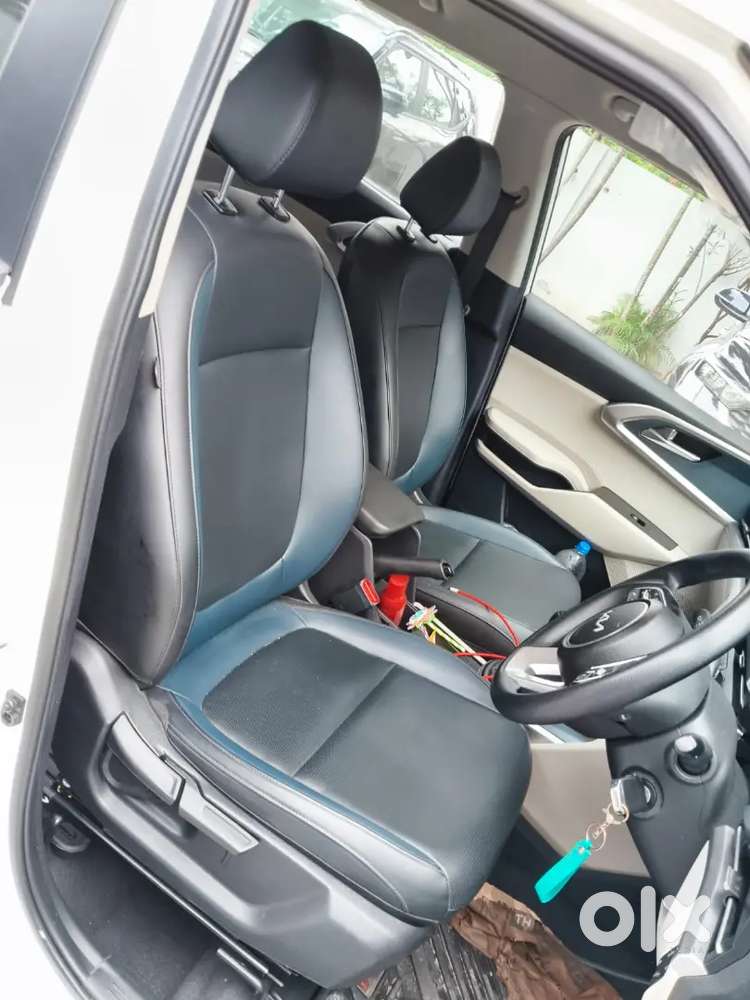 Kia Carens Premium Petrol 2024