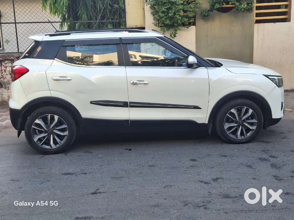 Mahindra Xuv 300 W8 Opsnal Model