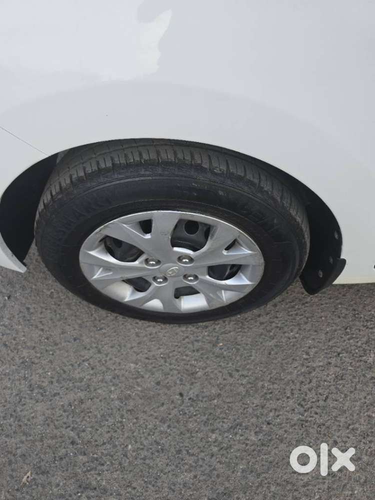 Hyundai Grand I10 2013-2016 Sportz, 2015, Petrol